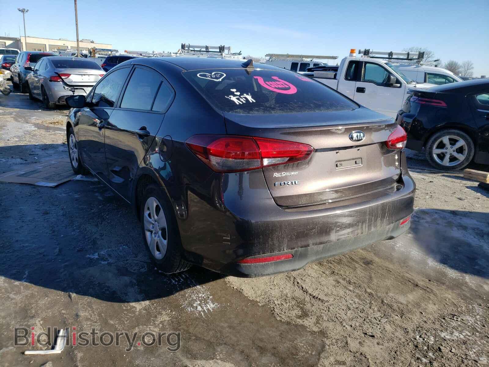 2017 KIA FORTE - VIN: 3KPFL4A7XHE129337 - Фото 3