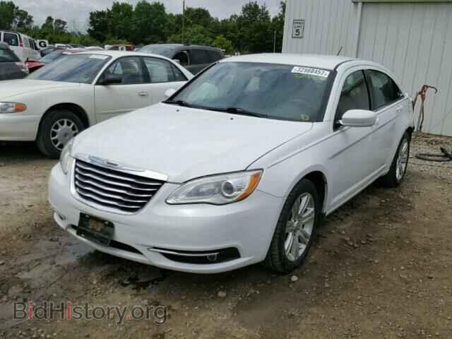 2013 CHRYSLER 200 - VIN: 1C3CCBBB4DN758614 - Фото 2