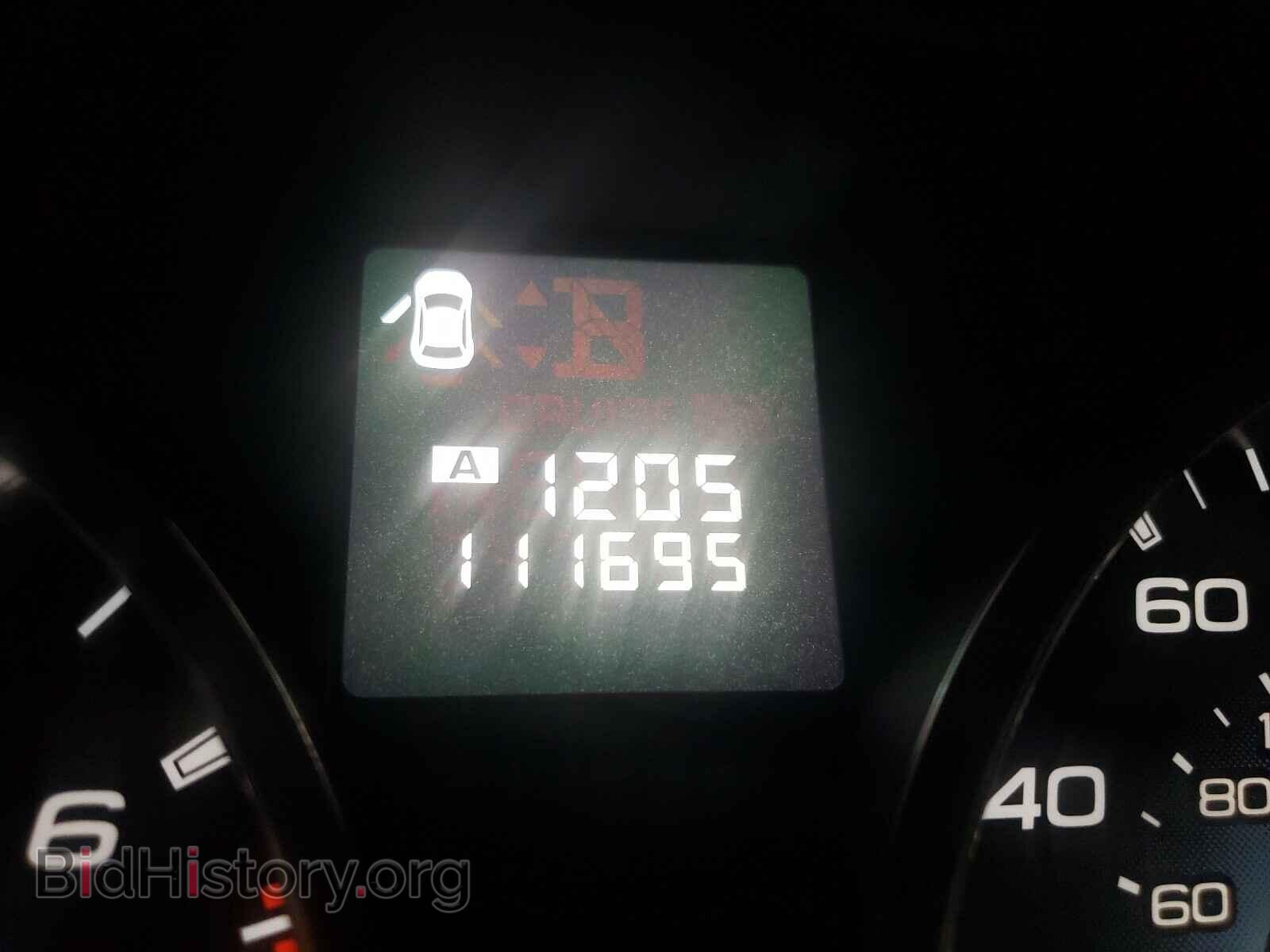 2011 SUBARU OUTBACK - VIN: 4S4BRBKC7B3418490 - Фото 8