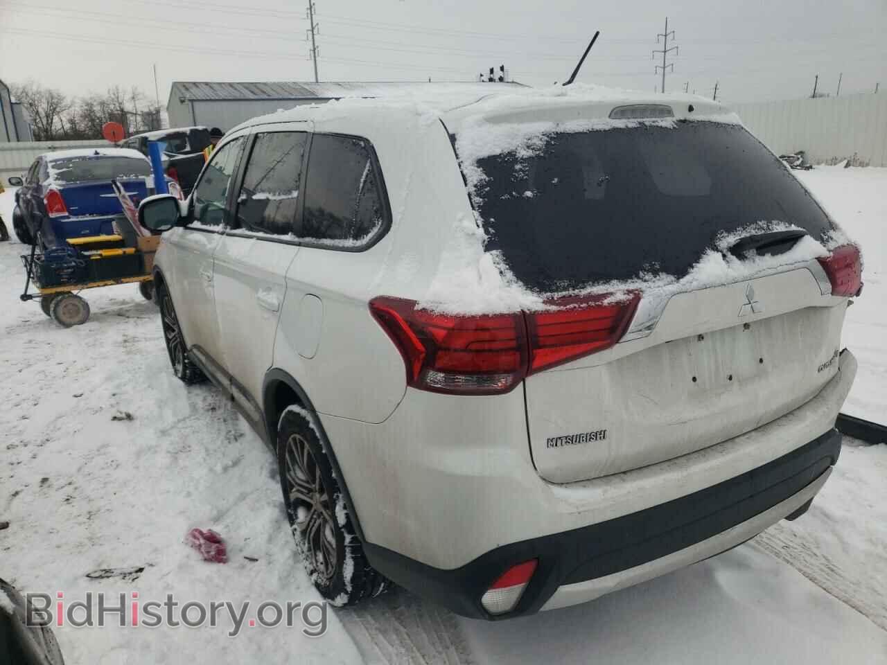 2016 MITSUBISHI OUTLANDER - VIN: JA4AD3A30GZ036466 - Фото 3