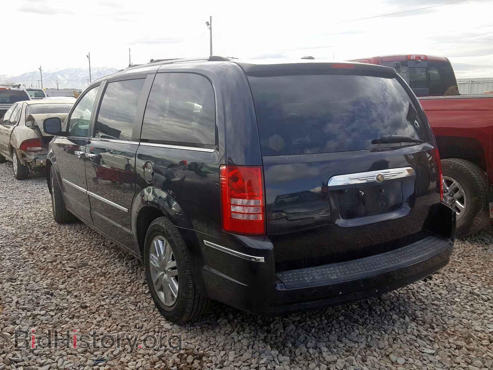 2010 CHRYSLER TOWN & COU - VIN: 2A4RR6DX9AR141013 - Фото 3