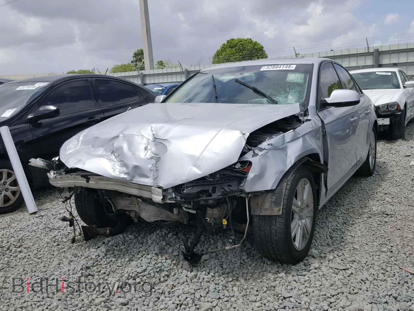 2011 AUDI A4 - VIN: WAUAFAFL3BN027450 - Фото 2