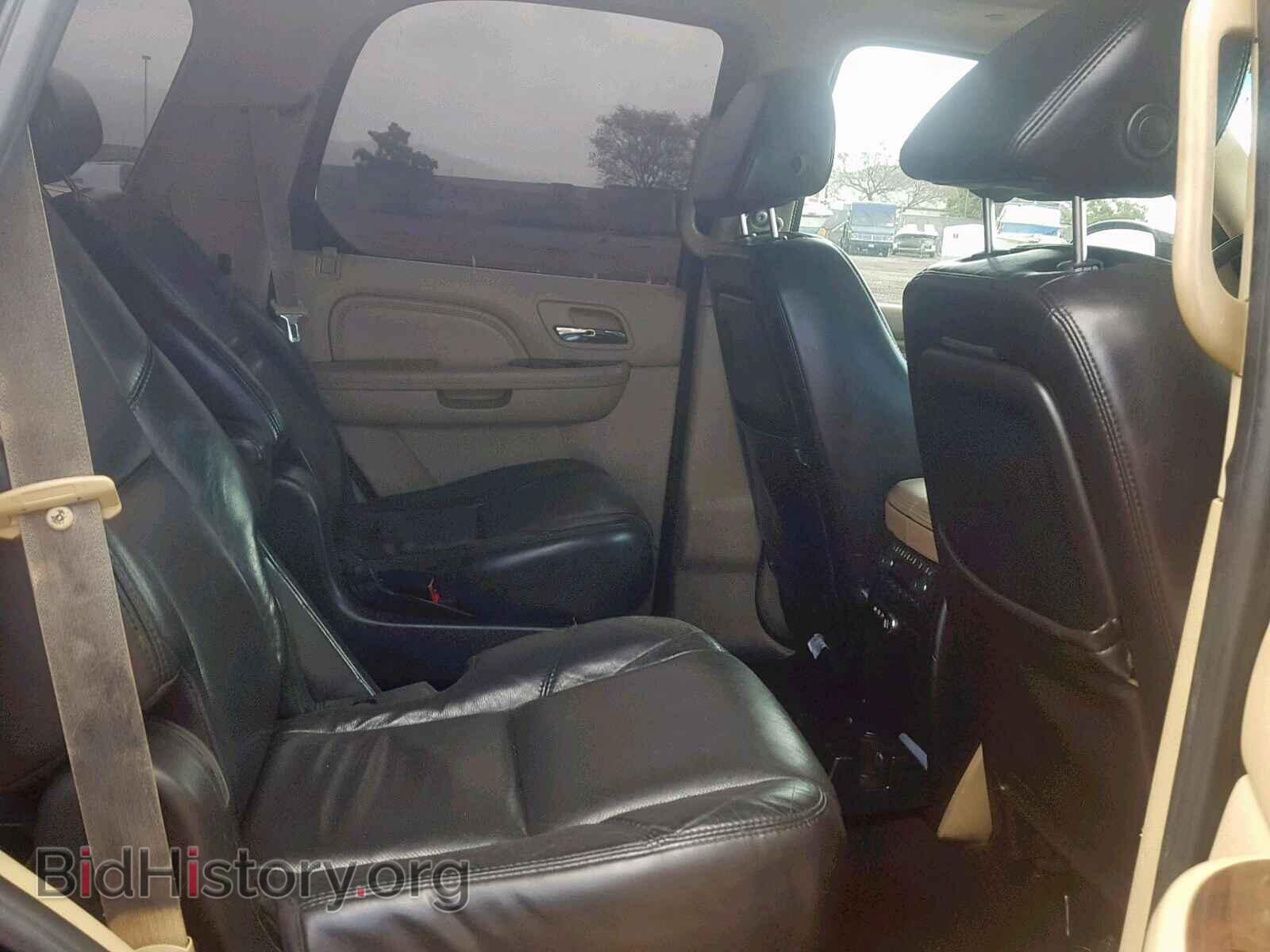 2011 CADILLAC ESCALADE L - VIN: 1GYS3BEF3BR393817 - Фото 6