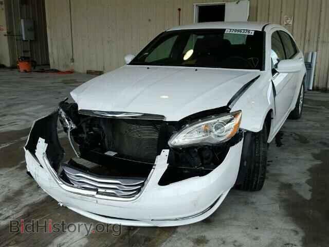 2013 CHRYSLER 200 - VIN: 1C3CCBAB2DN641048 - Фото 2