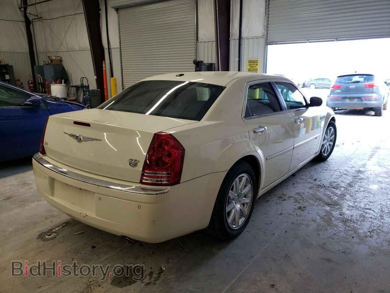 2010 CHRYSLER 300 - VIN: 2C3CA6CT5AH199907 - Фото 4