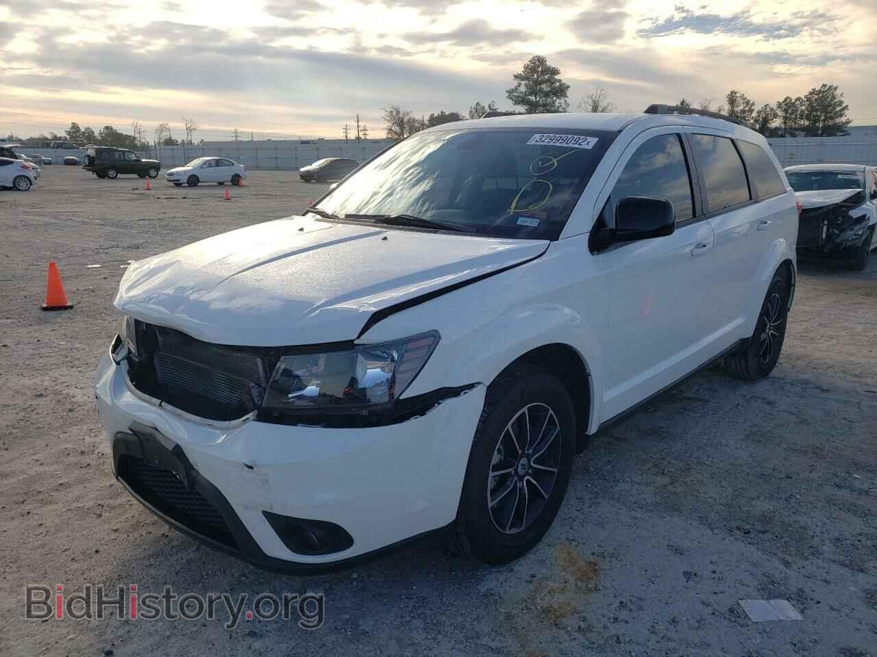 2019 DODGE JOURNEY - VIN: 3C4PDCBB7KT751489 - Фото 2