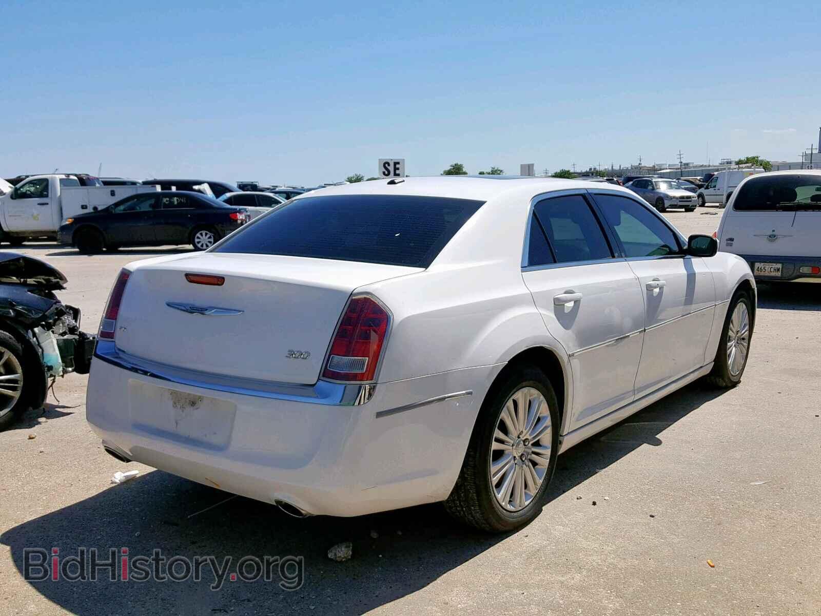 2013 CHRYSLER 300 - VIN: 2C3CCARG5DH708423 - Фото 4