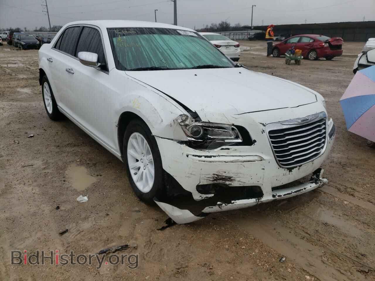 Фотография 2C3CCACG9CH199606 - CHRYSLER 300 2012