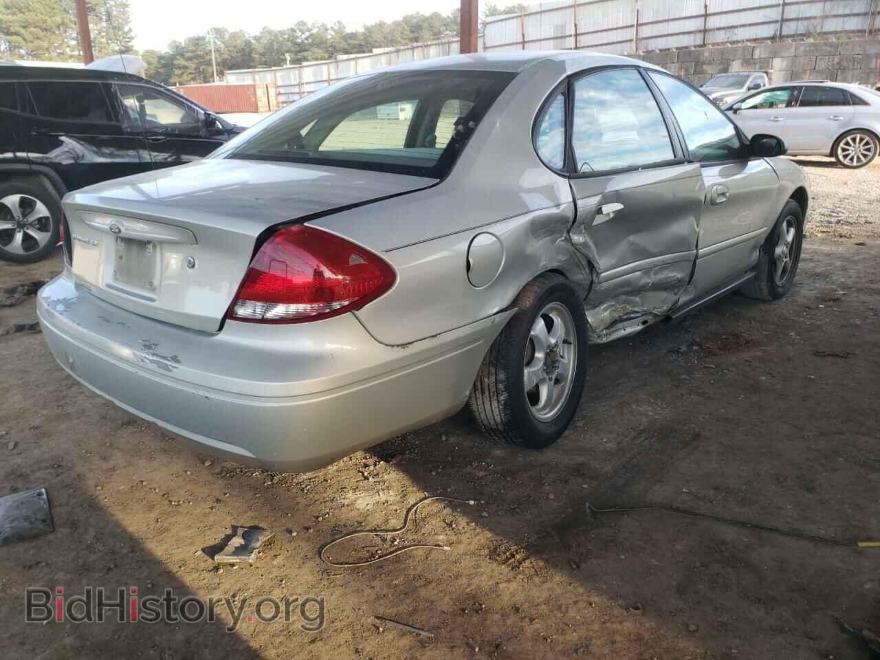 2006 FORD TAURUS - VIN: 1FAFP53UX6A171445 - Фото 4