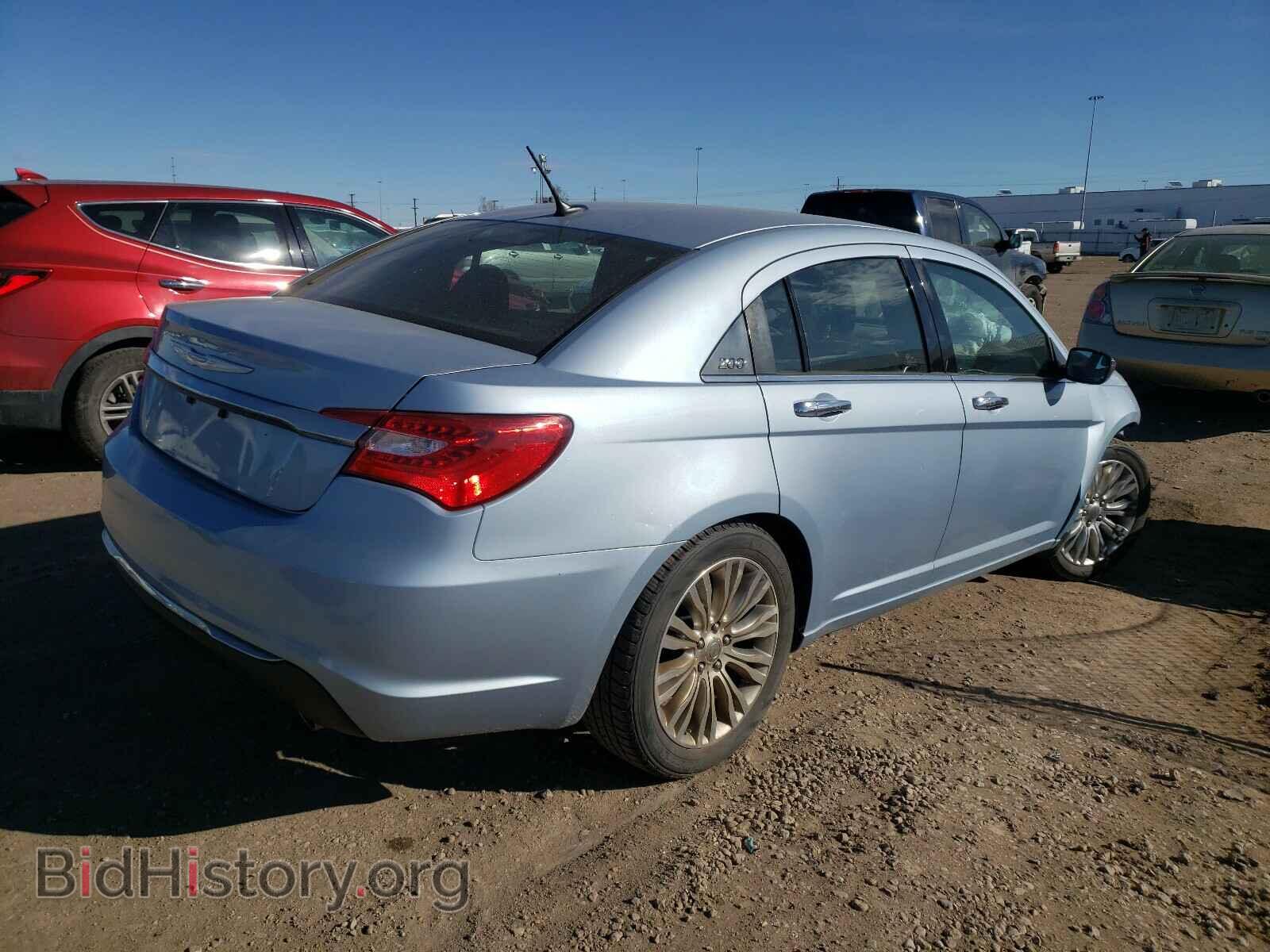 2013 CHRYSLER 200 - VIN: 1C3CCBCG5DN520779 - Фото 4