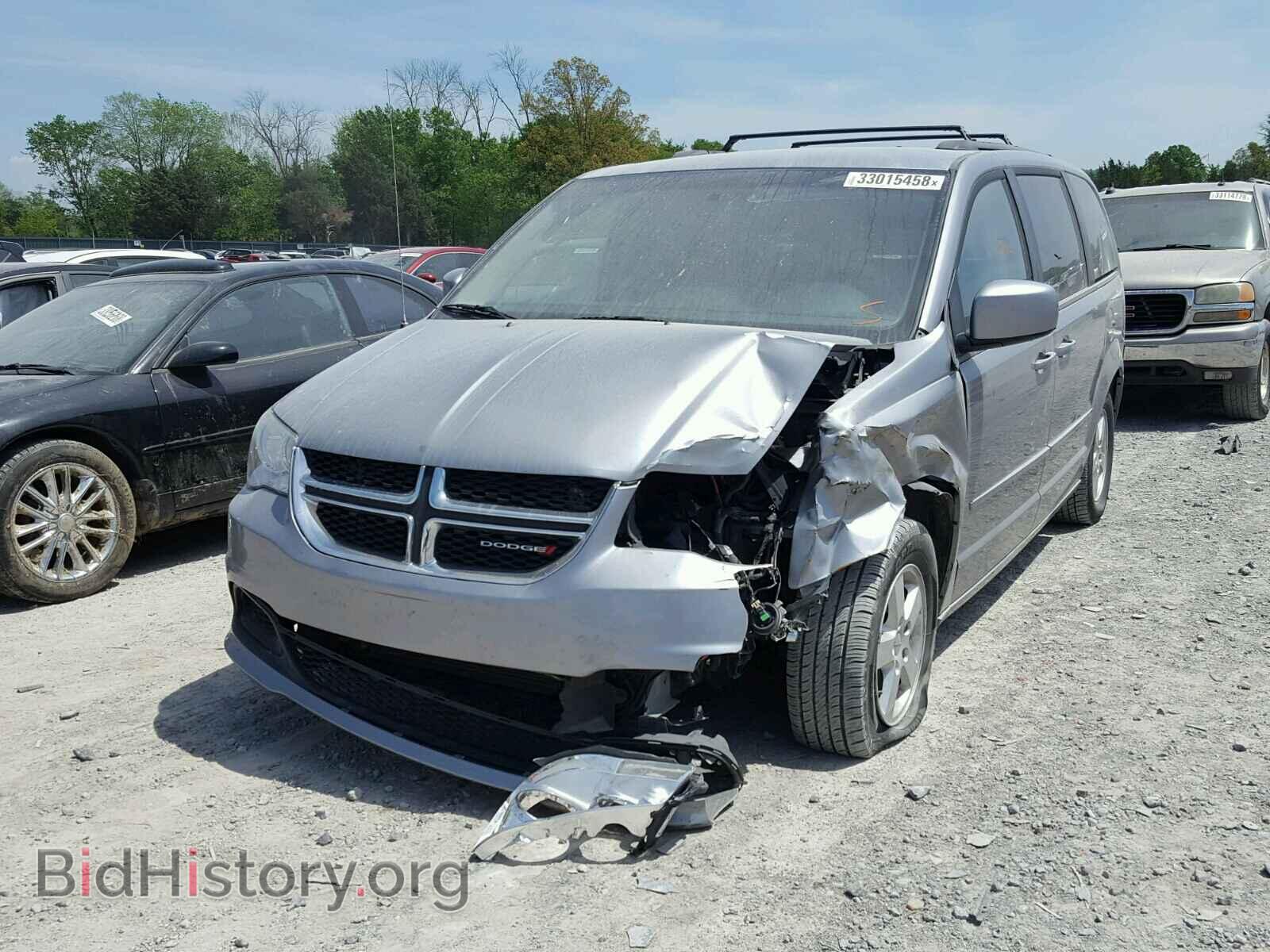 2013 DODGE CARAVAN - VIN: 2C4RDGCG4DR551959 - Фото 2