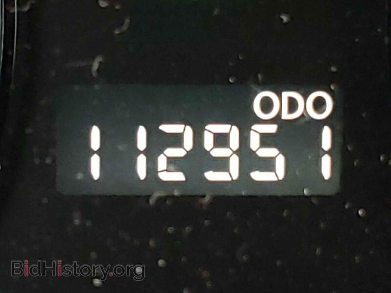 2010 Lexus HS (VIN JTHBB1BA3A2002683) — photo 8 of 10