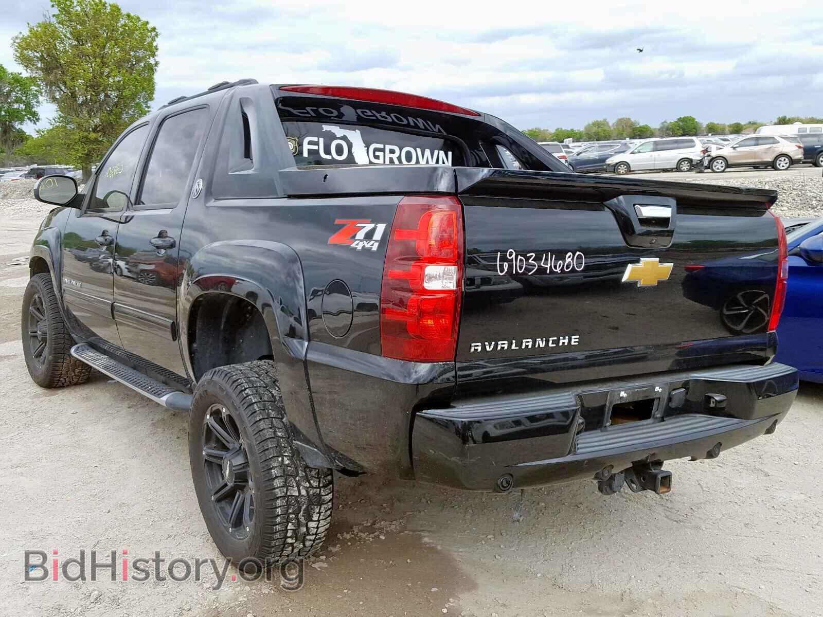 2013 CHEVROLET AVALANCHE - VIN: 3GNTKFE7XDG228757 - Фото 3