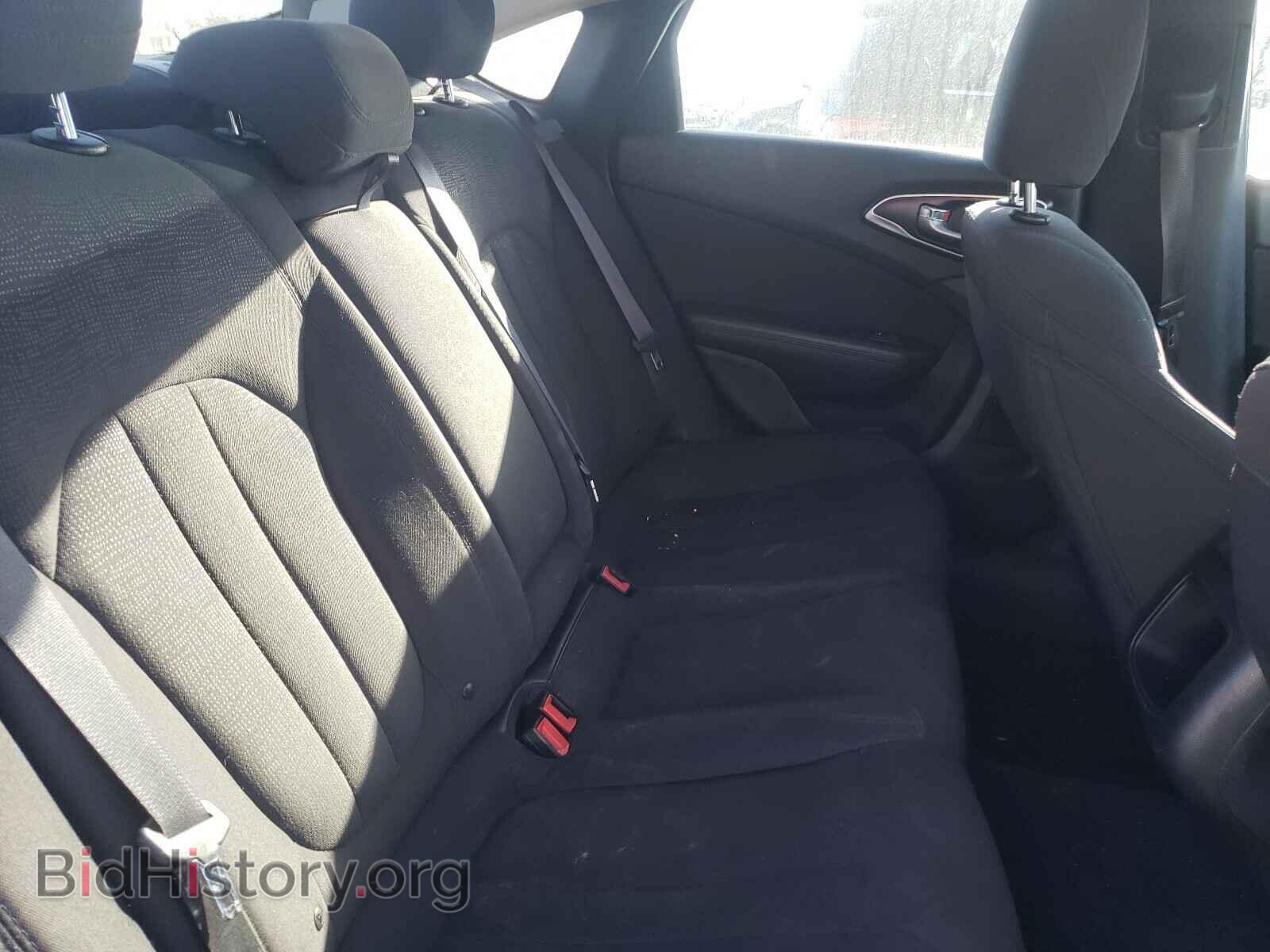 2016 CHRYSLER 200 - VIN: 1C3CCCAB9GN176617 - Фото 6