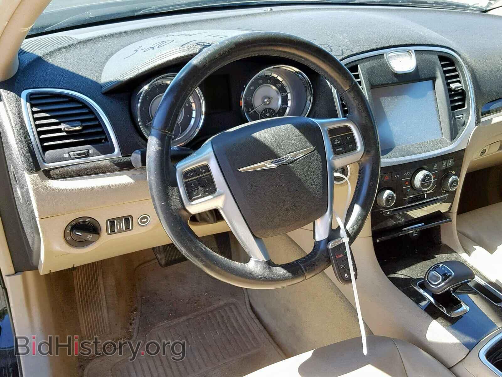 2013 CHRYSLER 300 - VIN: 2C3CCARG0DH617415 - Фото 9