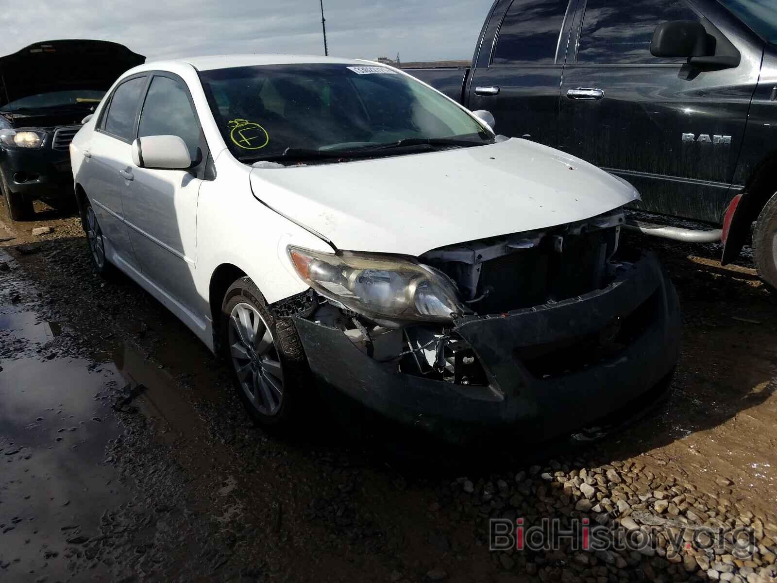 Photo 1NXBU4EE8AZ236457 - TOYOTA COROLLA 2010