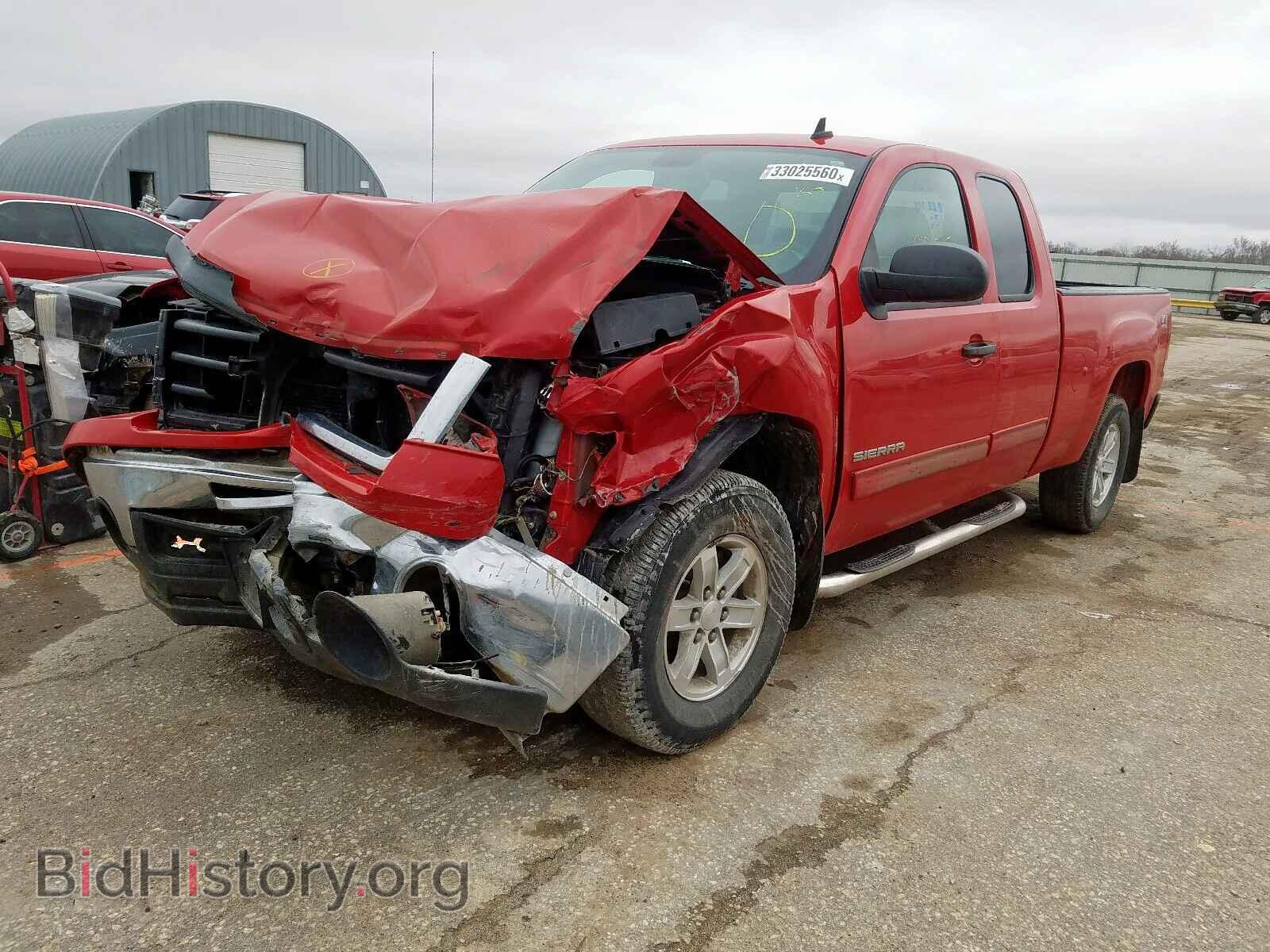 2011 GMC SIERRA - VIN: 1GTR2VE32BZ417653 - Фото 2