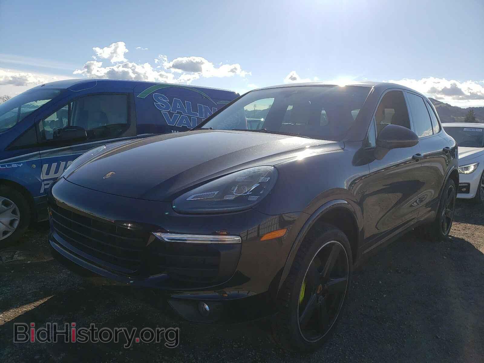 2018 PORSCHE CAYENNE - VIN: WP1AE2A20JLA70338 - Фото 2