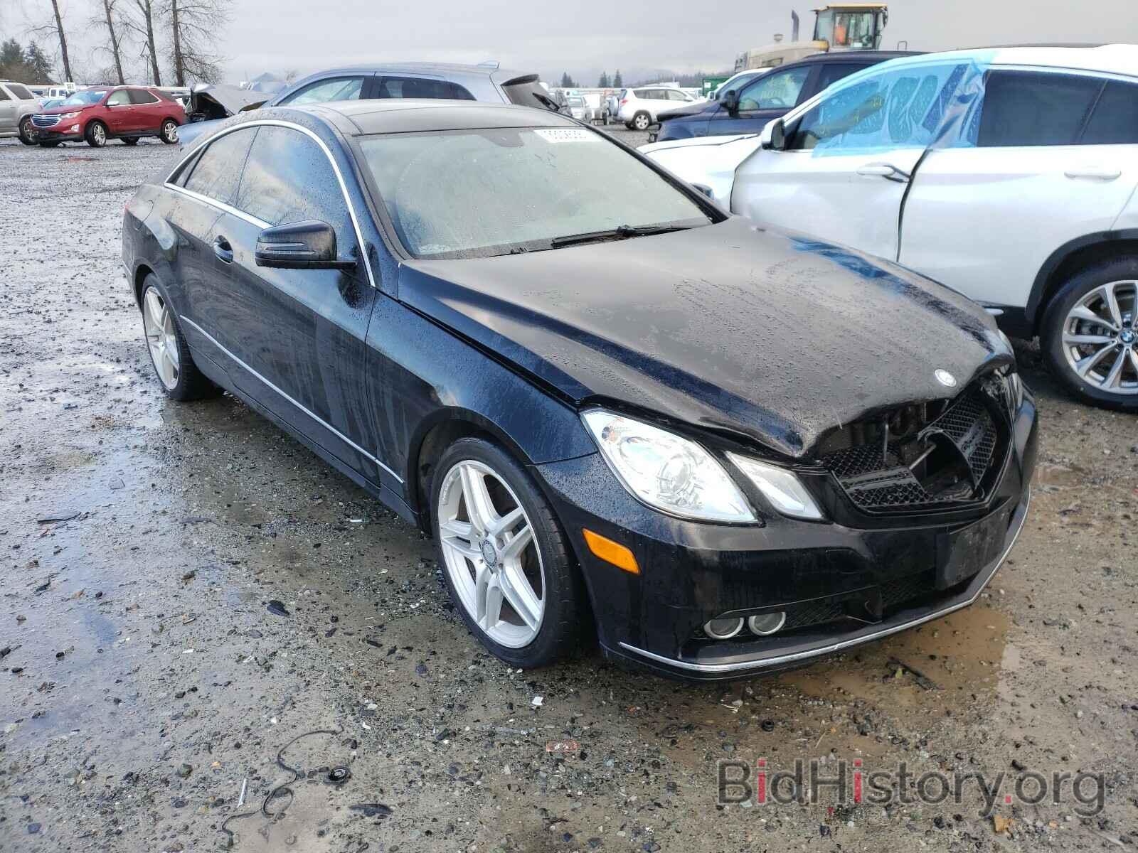 Photo WDDKJ5GB1BF083129 - MERCEDES-BENZ E CLASS 2011