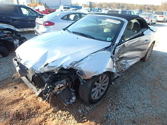 2011 CHRYSLER 200 - VIN: 1C3BC2EG4BN532668 - Фото 2