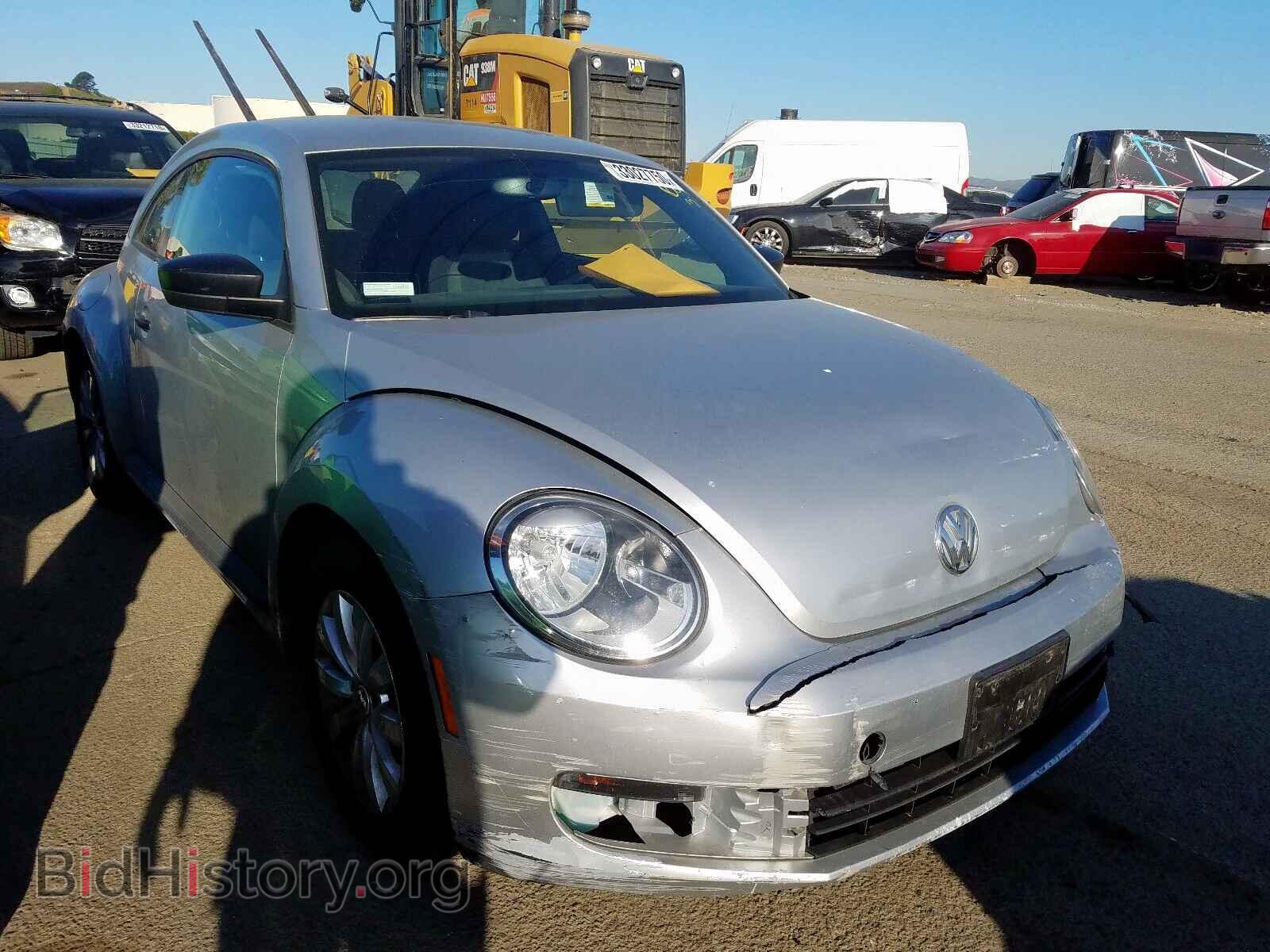 Photo 3VWFP7AT5EM624224 - VOLKSWAGEN BEETLE 2014