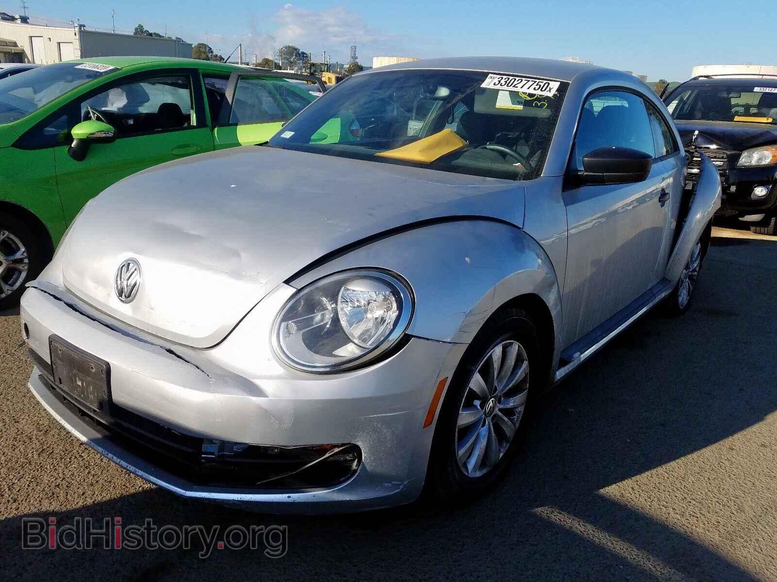 2014 VOLKSWAGEN BEETLE - VIN: 3VWFP7AT5EM624224 - Фото 2