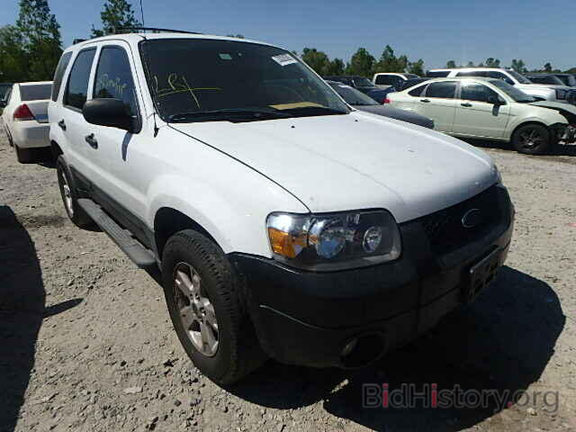 Photo 1FMCU03127KB70246 - FORD ESCAPE 2007