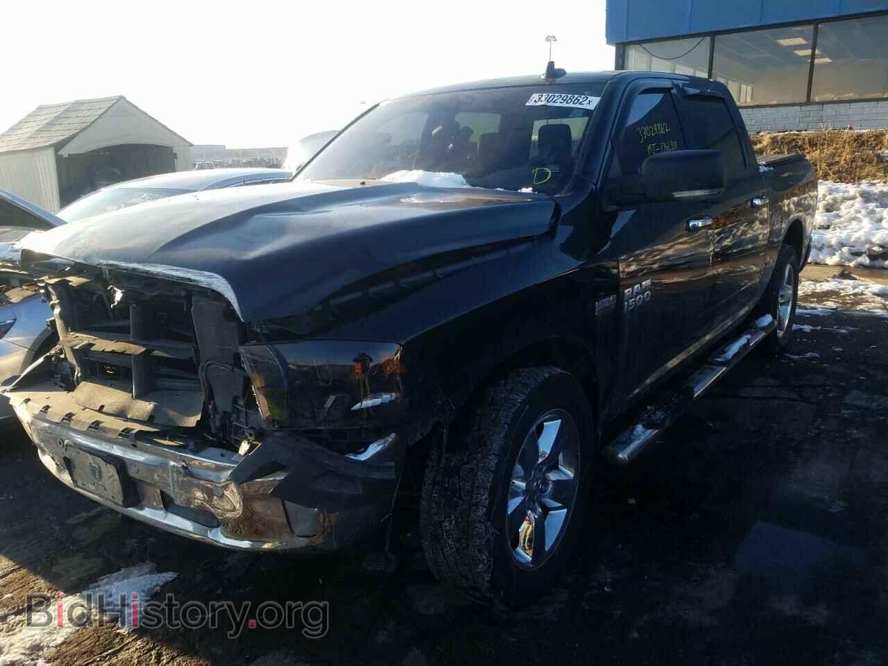 2017 RAM 1500 - VIN: 3C6RR7LT3HG708902 - Фото 2