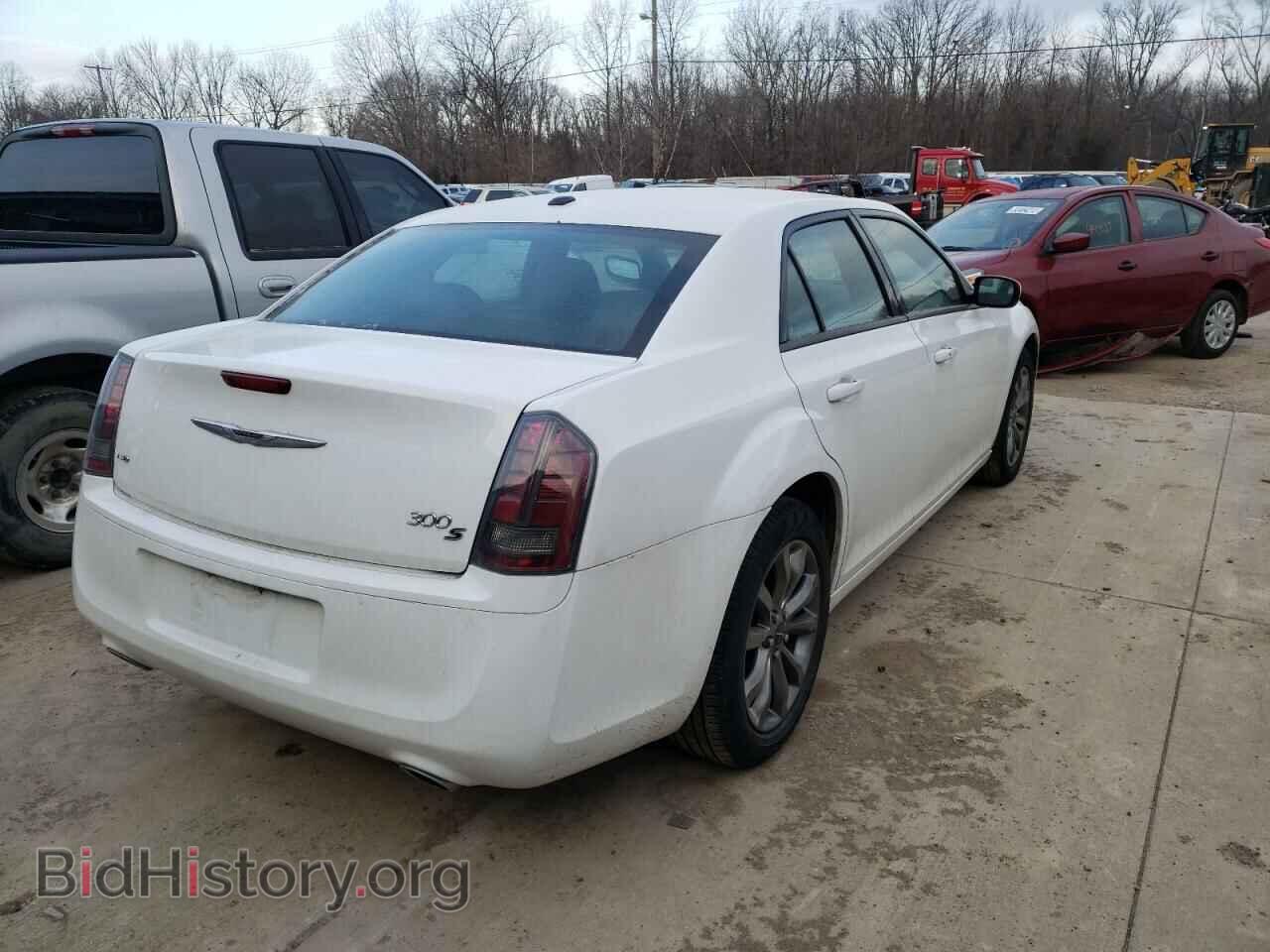 2014 CHRYSLER 300 - VIN: 2C3CCAGG4EH384823 - Фото 4