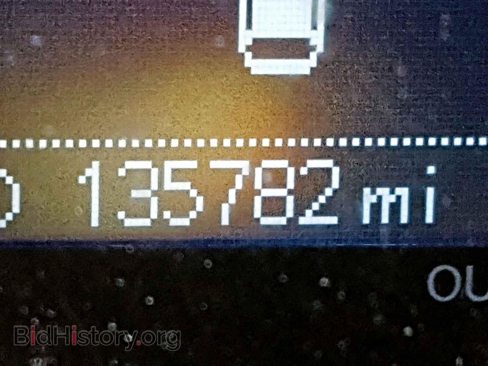 2012 LEXUS CT 200 - VIN: JTHKD5BHXC2093985 - Фото 8