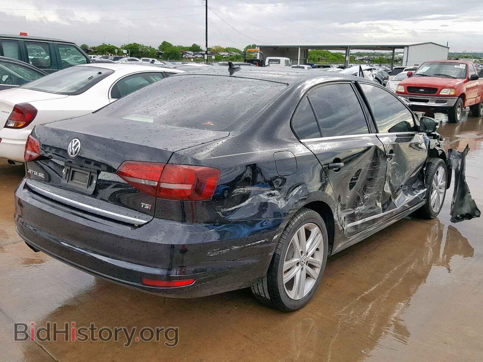 2017 VOLKSWAGEN JETTA - VIN: 3VWL17AJ8HM399742 - Фото 4