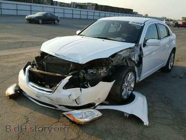 2013 CHRYSLER 200 - VIN: 1C3CCBBB3DN573499 - Фото 2