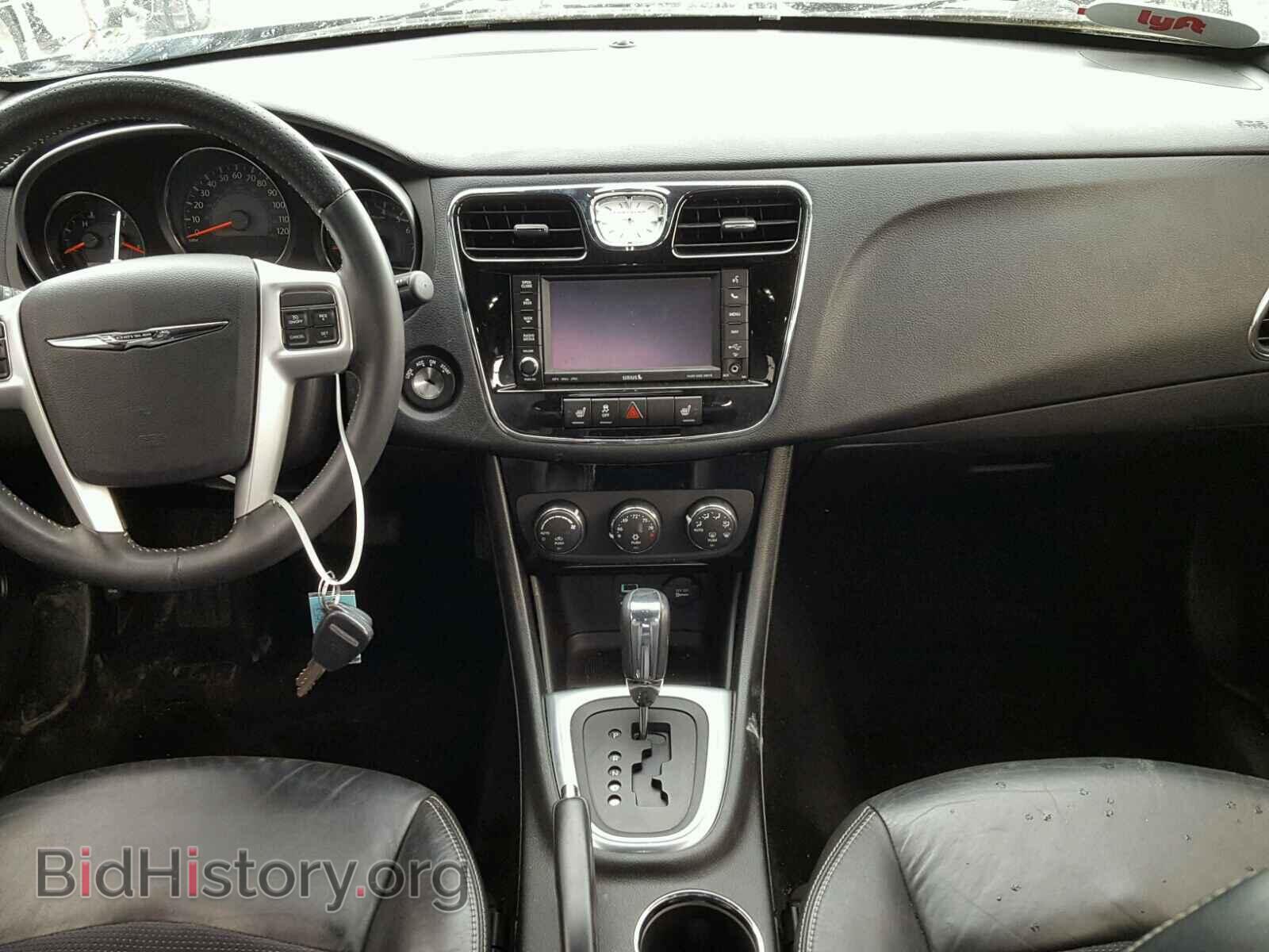 2012 CHRYSLER 200 - VIN: 1C3CCBHG6CN242031 - Фото 9