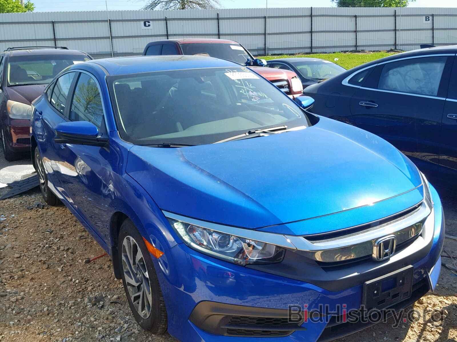 Photo 19XFC2F77JE039517 - HONDA CIVIC 2018