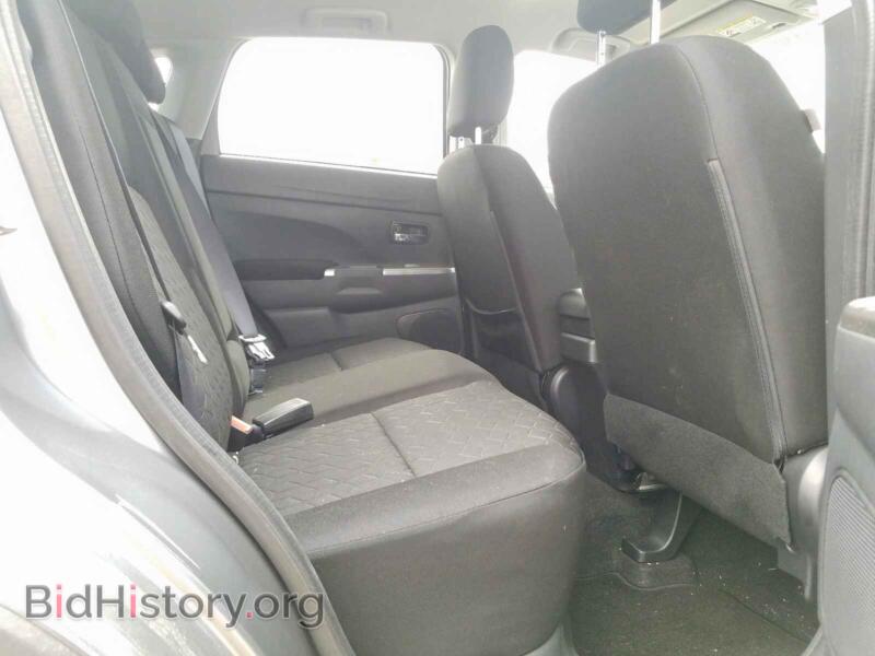 2020 Mitsubishi OUTLANDER (VIN JA4AR3AUXLU009406) — photo 6 of 10