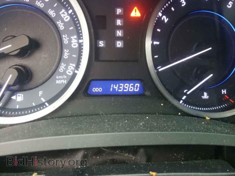 2012 Lexus IS (VIN JTHCF5C28C5057686) — photo 8 of 10