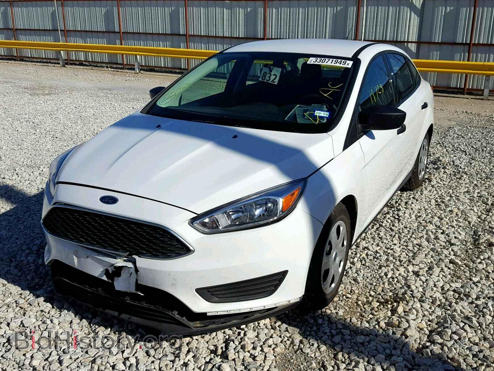 2017 FORD FOCUS - VIN: 1FADP3E29HL341485 - Photo 2
