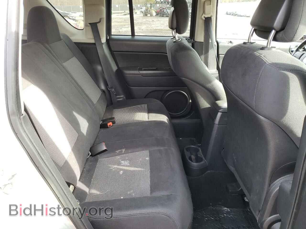 2011 JEEP COMPASS - VIN: 1J4NF1FB8BD164380 - Фото 6