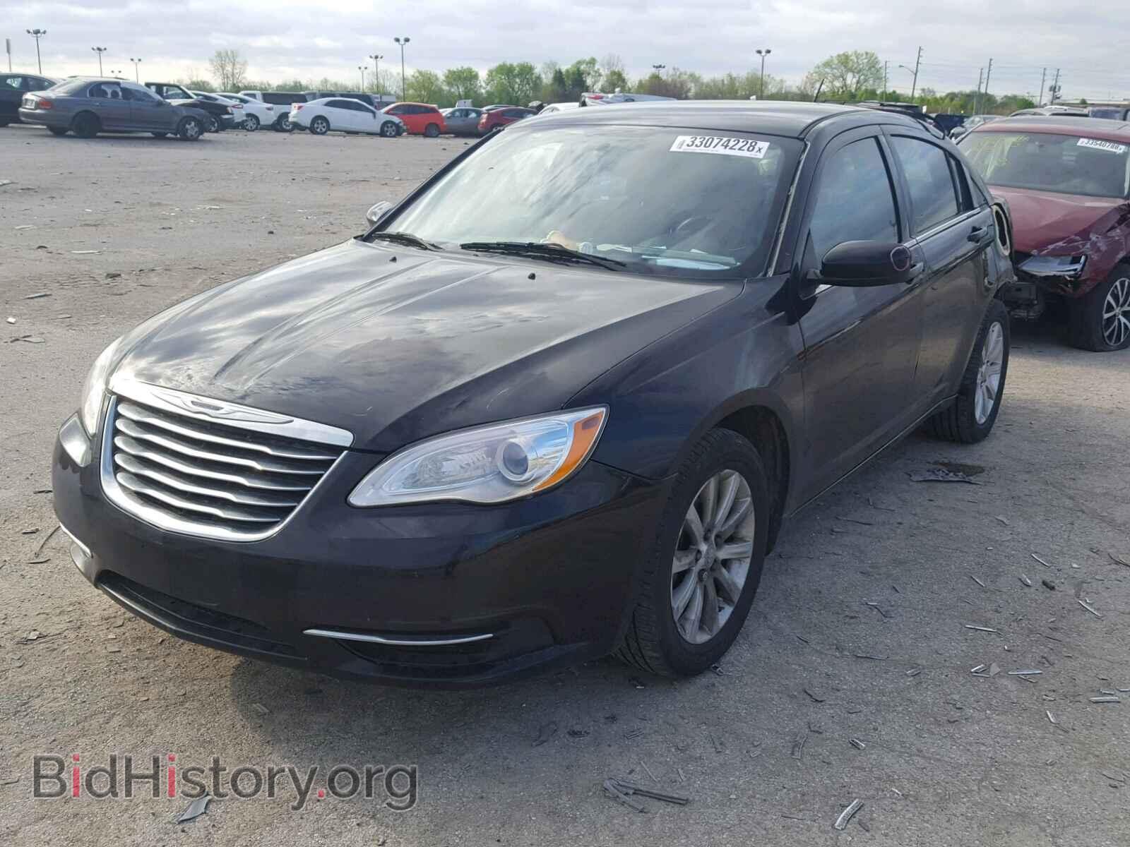 2013 CHRYSLER 200 - VIN: 1C3CCBBB3DN542804 - Фото 2