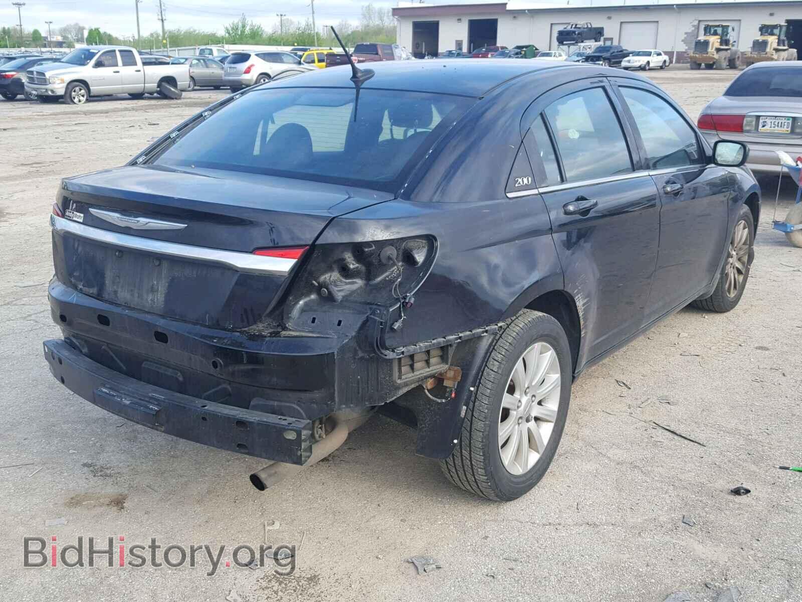 2013 CHRYSLER 200 - VIN: 1C3CCBBB3DN542804 - Фото 4