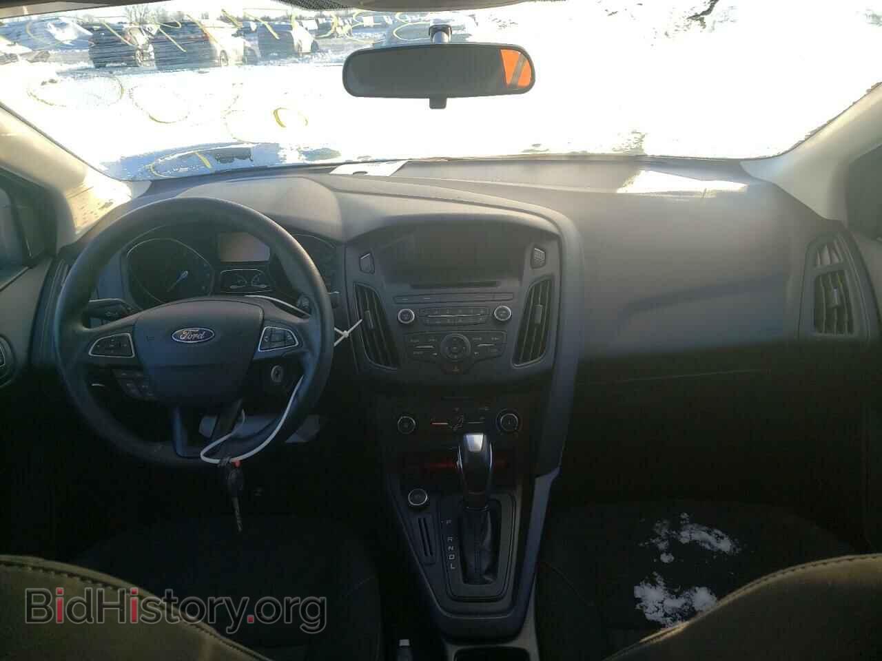 2016 FORD FOCUS - VIN: 1FADP3F2XGL310811 - Photo 9