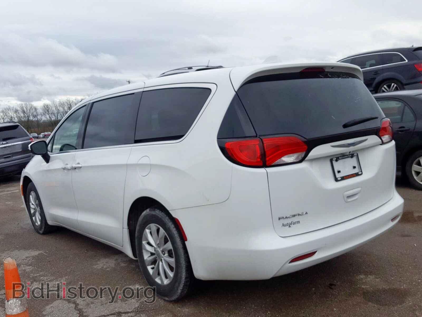 2017 CHRYSLER PACIFICA - VIN: 2C4RC1DG1HR667737 - Фото 3
