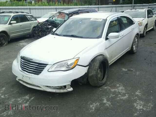 2013 CHRYSLER 200 - VIN: 1C3CCBAG5DN591371 - Фото 2