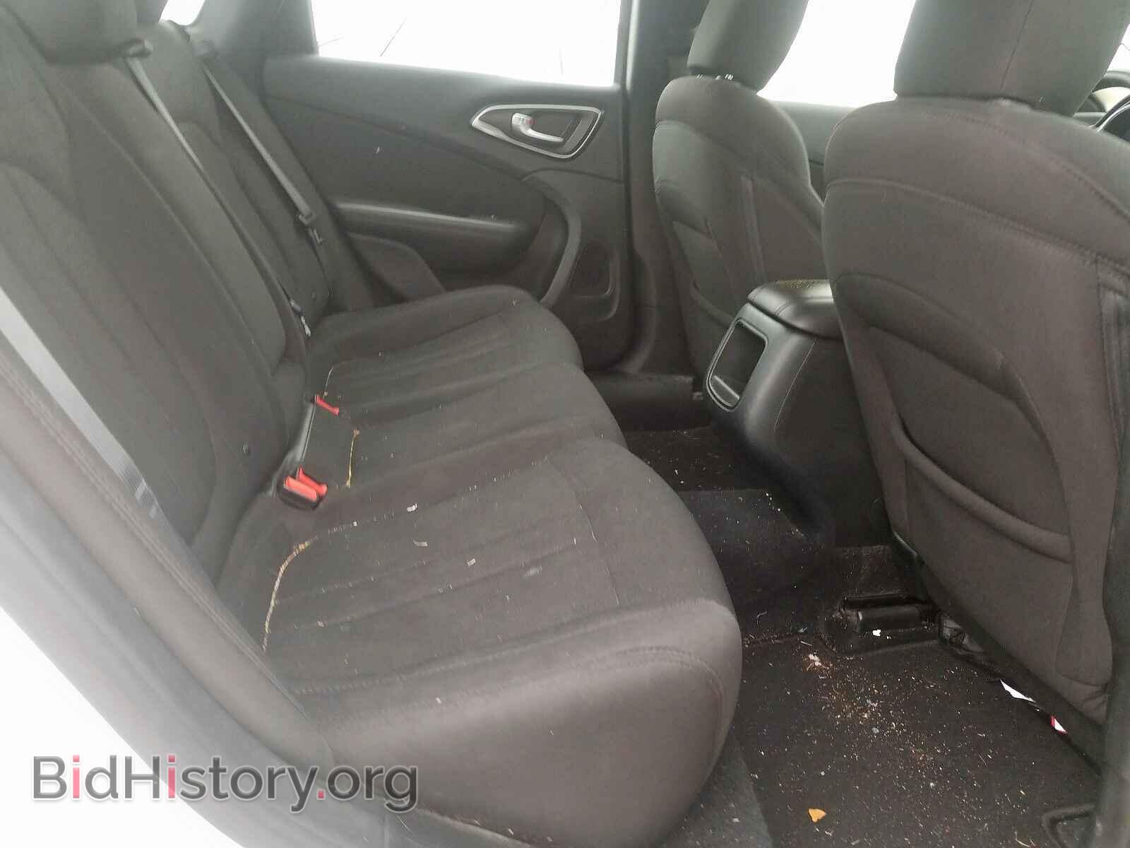 2015 CHRYSLER 200 - VIN: 1C3CCCAB5FN704510 - Фото 6