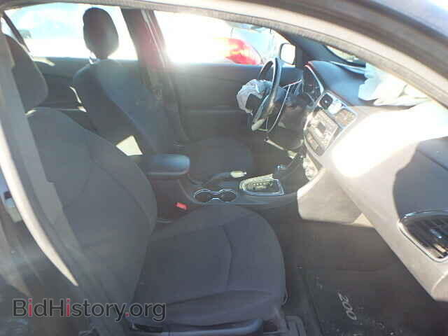 2012 CHRYSLER 200 - VIN: 1C3CCBBB5CN300031 - Photo 5