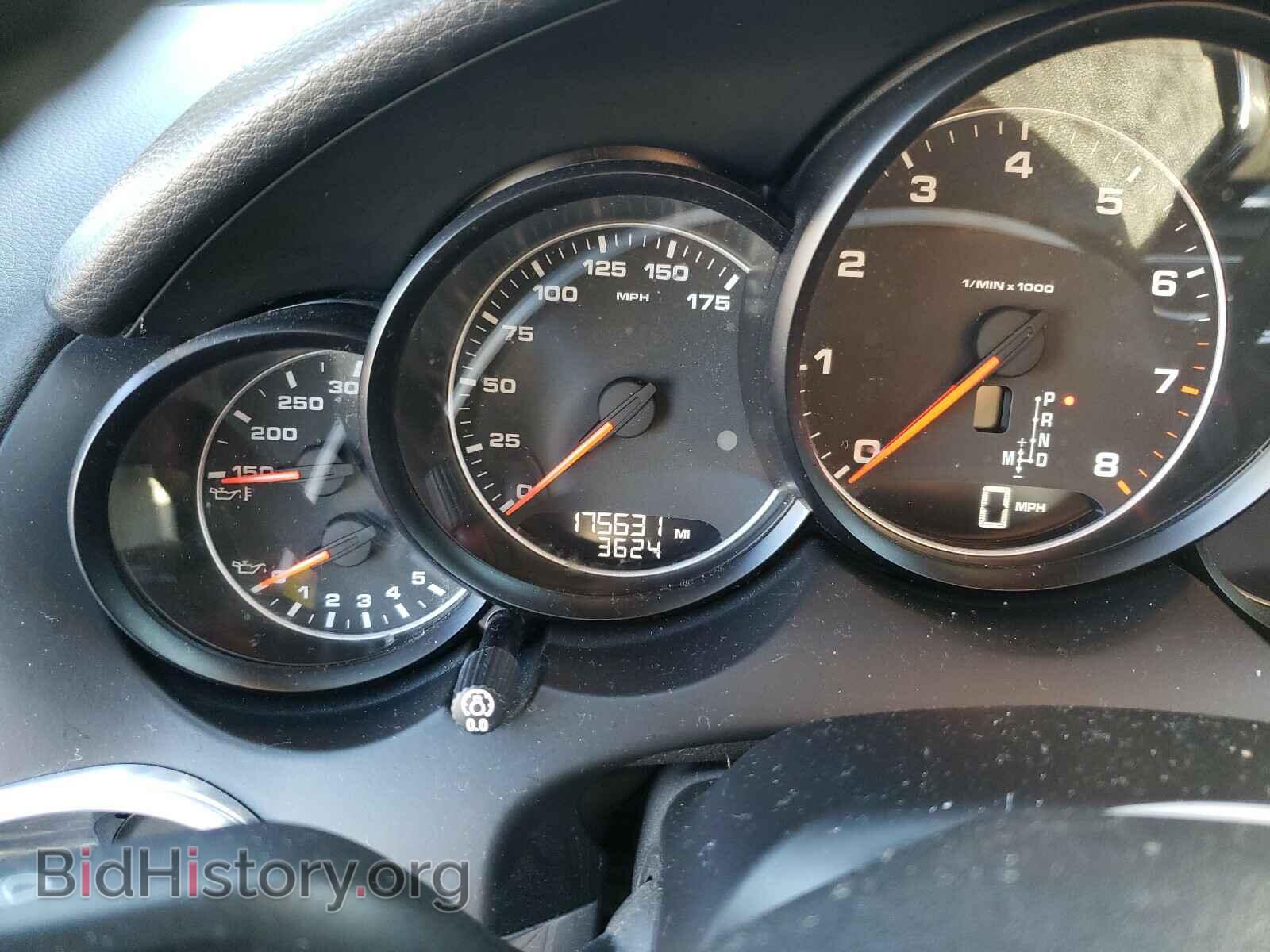 2011 PORSCHE CAYENNE - VIN: WP1AA2A24BLA02489 - Photo 8