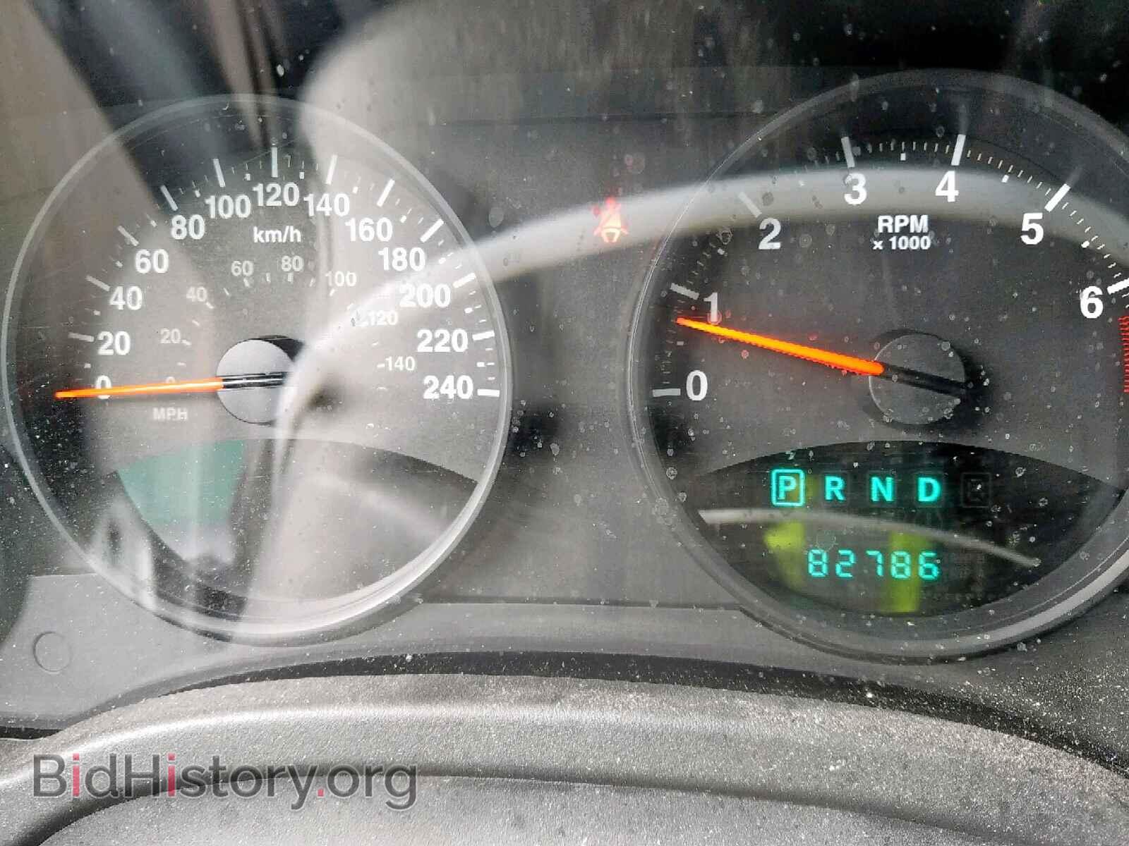 2011 JEEP COMPASS - VIN: 1J4NT4FBXBD184057 - Photo 8