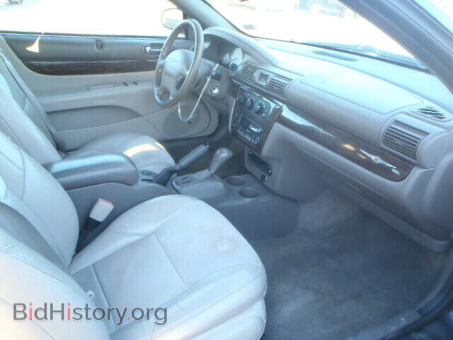 2004 CHRYSLER SEBRING - VIN: 1C3EL65RX4N150606 - Фото 5