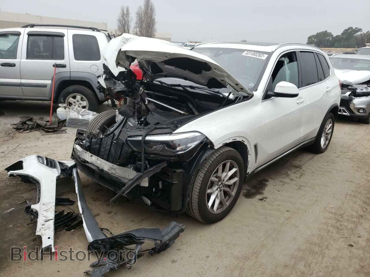2020 BMW X5 - VIN: 5UXCR4C02L9B42146 - Фото 2