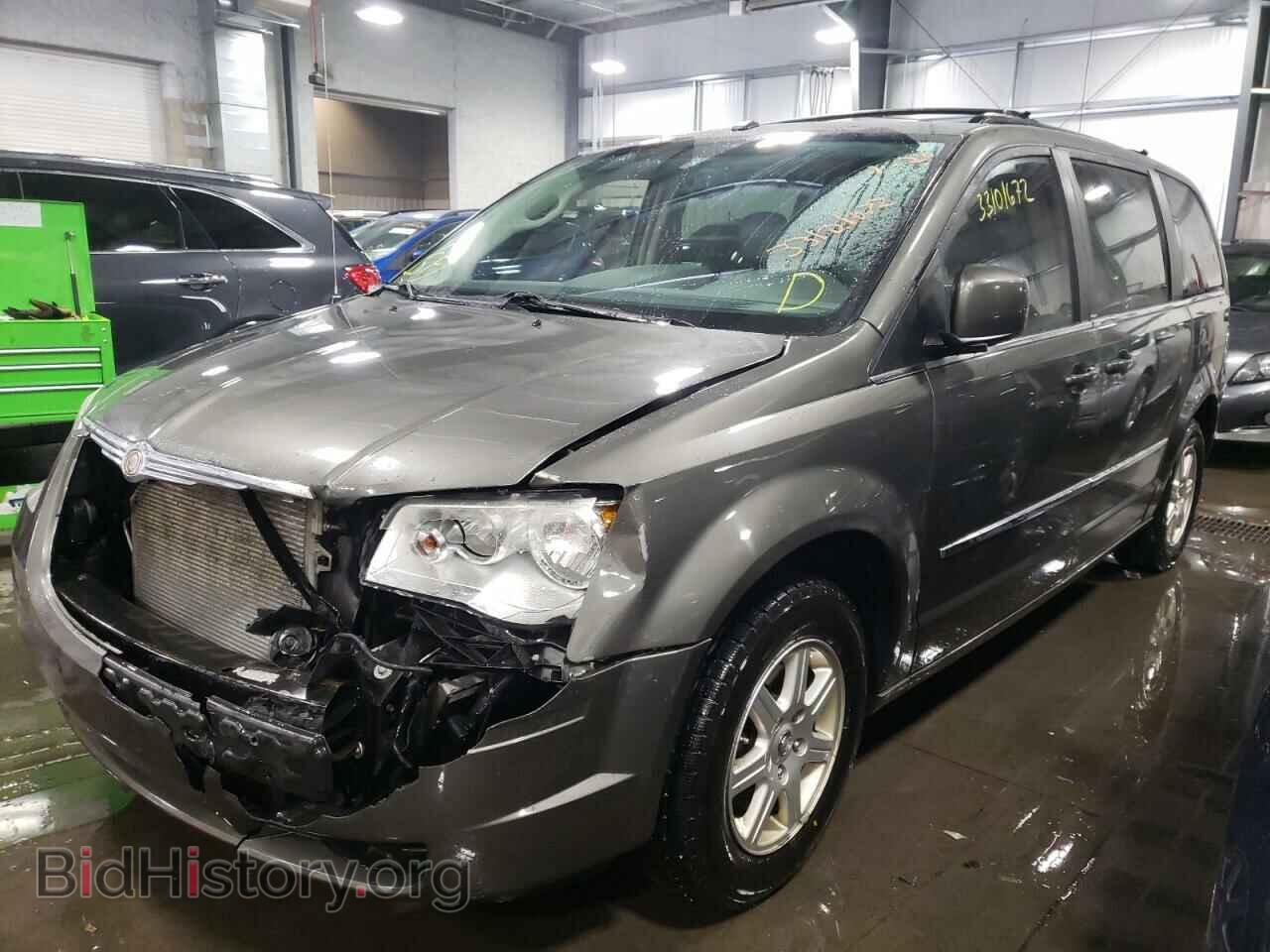 2010 CHRYSLER MINIVAN - VIN: 2A4RR5DX6AR207138 - Фото 2